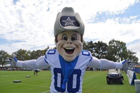 Dallas Cowboys cheerleader, mascot