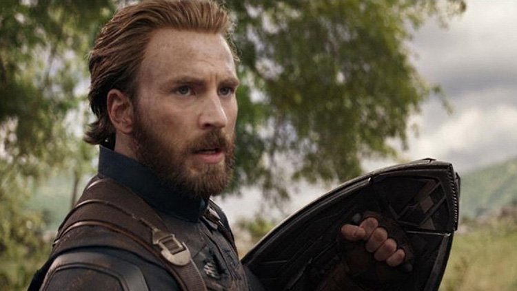 The Internet Honors (And Weeps Over) Captain America as Chris Evans Says Goodbye