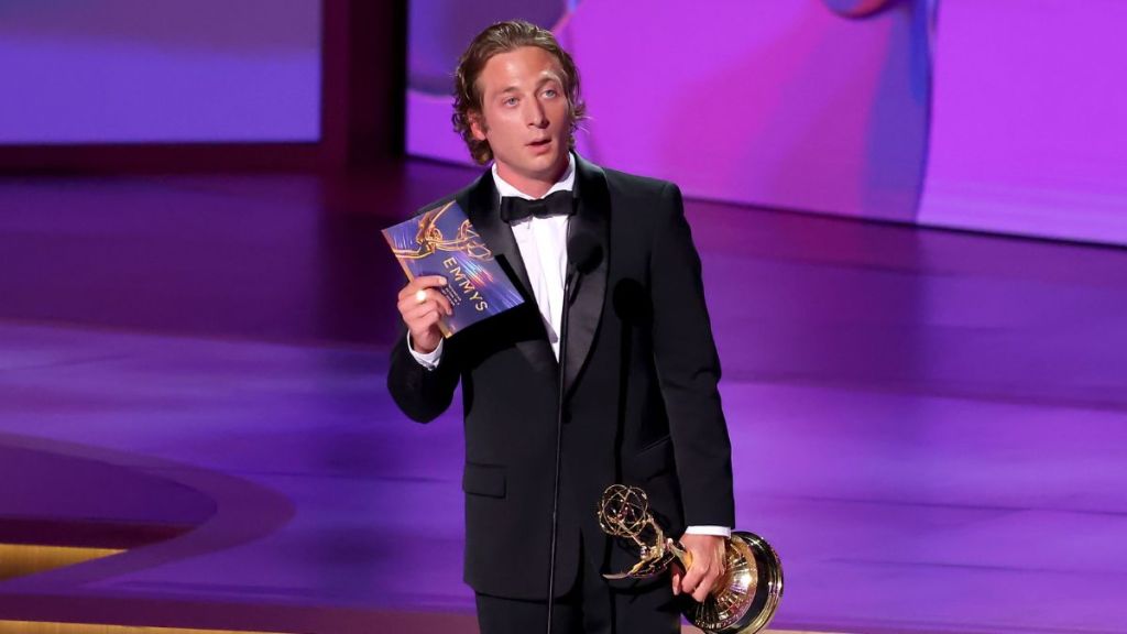 Jeremy Allen White Emmys 2024