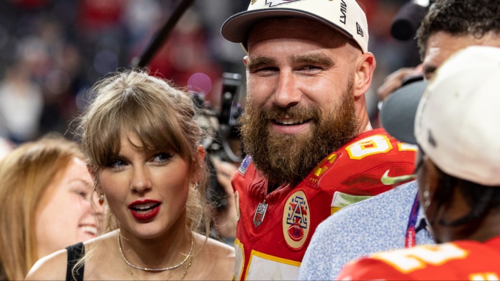 Travis Kelce Taylor Swift Chiefs game