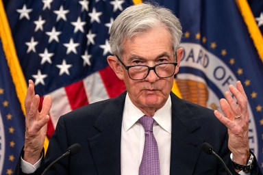 Fed Chairman sees no reason to lower interest rates