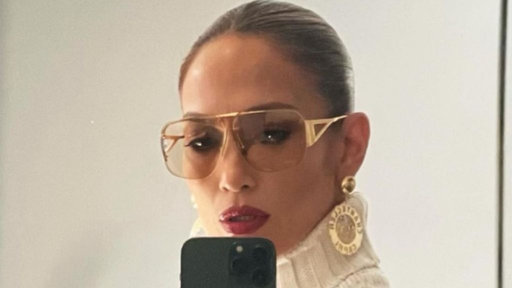 Jennifer Lopez, who recently dropped a photo on Instagram to celebrate Thanksgiving 2024.