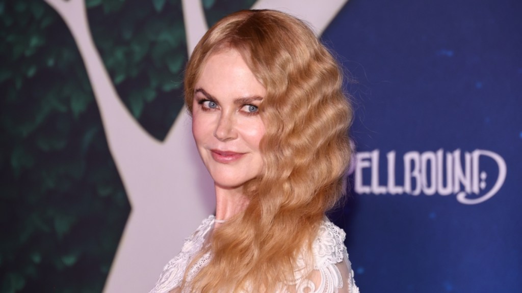 Nicole Kidman’s Sheer Gown Has the Right Amount of Boldness