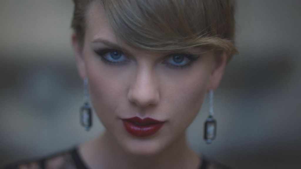 Taylor Swift & Carrie Underwood Feud Explained