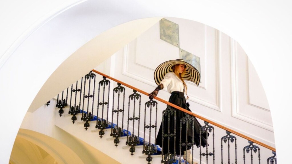 Blake Lively Fans Are Calling Her Out for 'Ridiculous' Hat in Another Simple Favor