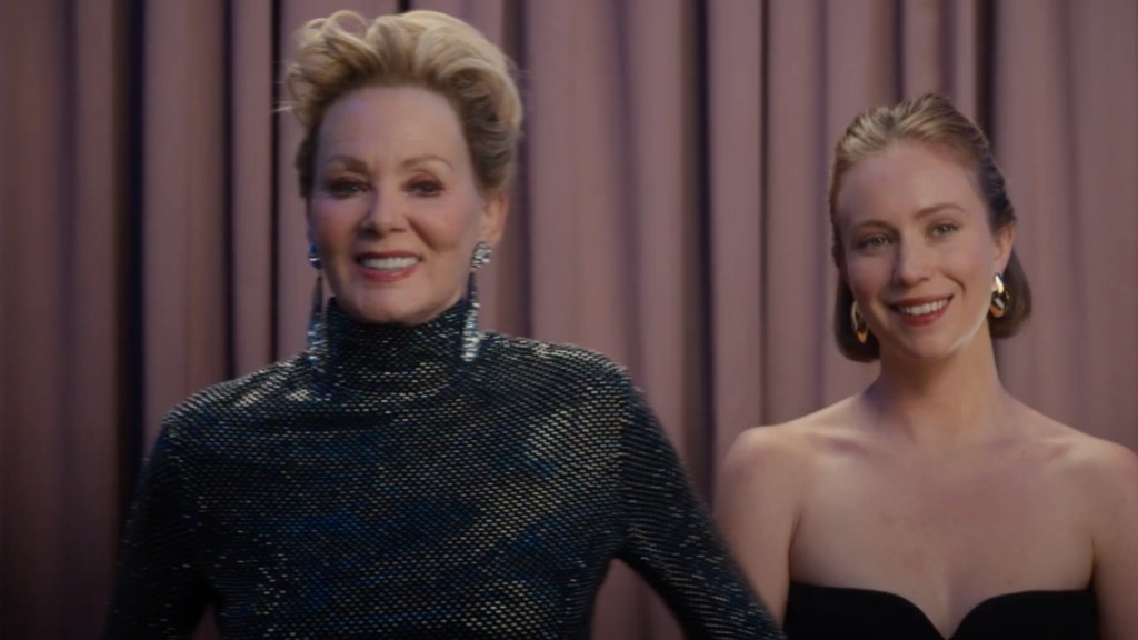 Max Renews Hacks Season 5 Ahead of Season 4 Finale