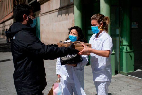 Mandatory Good News: 10 Ways People Are Helping Healthcare Workers During the Coronavirus Outbreak