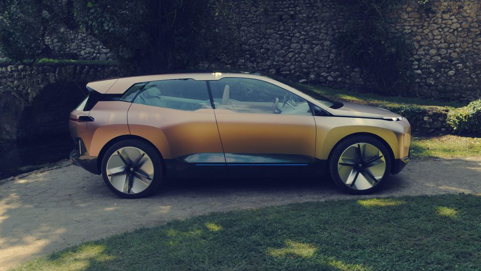 BMW Vision iNext Concept #6