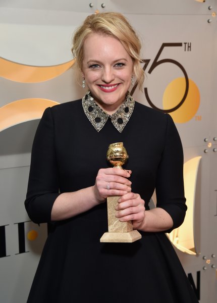 Elisabeth Moss Golden Globes #4