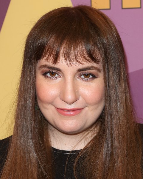 Lena Dunham Single #9