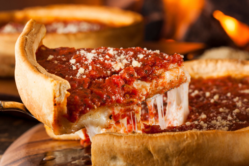 Chicago Style Deep Dish Pizza / Tempranillo