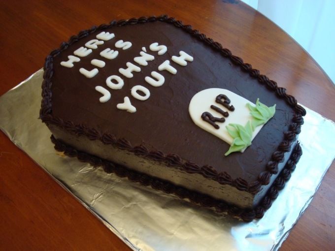 Unfortunate Birthday Cakes #9