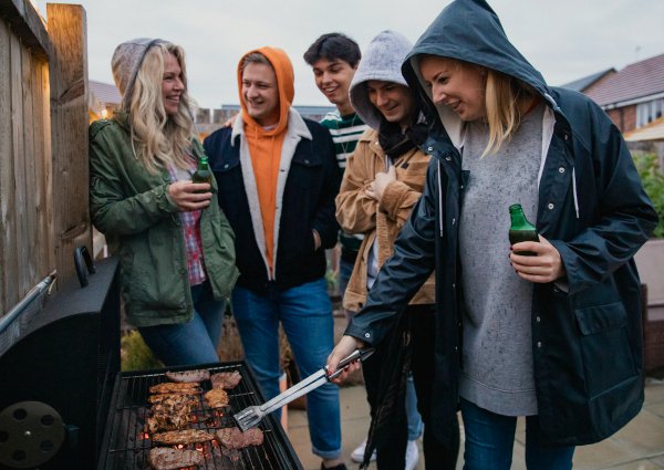 7 Smart and Easy Grilling Hacks To Master While The Ice Begins To Melt